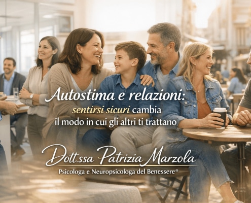 Uomini e donne in contesti di lavoro, famiglia e amicizia che comunicano con sicurezza, esempio di come autostima e relazioni influenzano il modo di stare con gli altri.