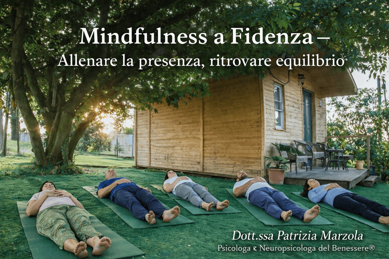 Mindfulness a Fidenza nello studio della Dott.ssa Patrizia Marzola, persone che praticano consapevolezza all’aperto per migliorare benessere e gestione dello stress