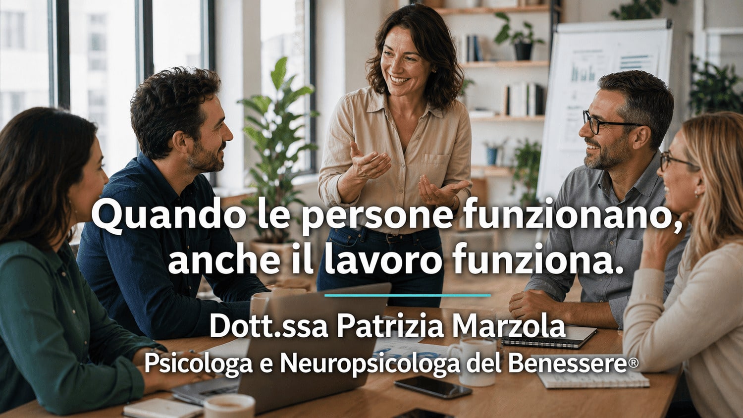 icurezza sul lavoro e stress lavoro correlato: migliorare collaborazione e benessere in azienda sicurezza sul lavoro e stress lavoro correlato in azienda con team che collabora in modo efficace