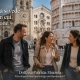 Come alzare la propria autostima: tre amici camminano e conversano con naturalezza nel centro storico di Parma, rappresentando un modo autentico di vivere le relazioni.