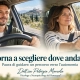 Uomo e donna al volante in due scene distinte, con il messaggio «Torna a scegliere dove andare».